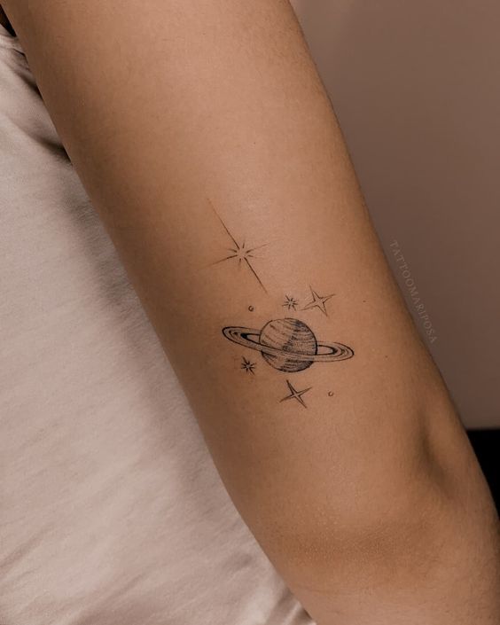 Tatuajes universo minimalista