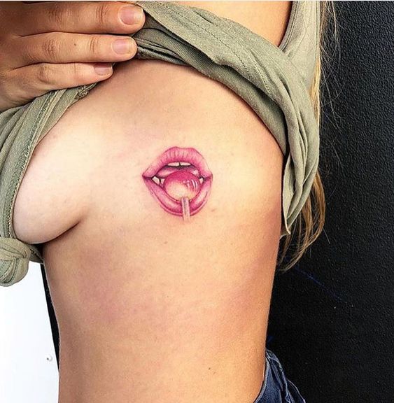 Tatuajes De Besos Para Mujer