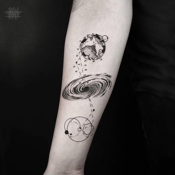 Tatuajes universo minimalista
