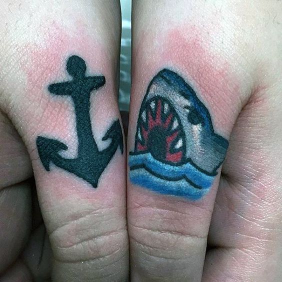 Tatuajes de Tiburones en la Mano