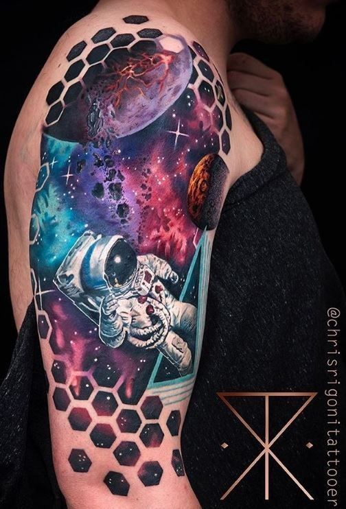Tatuajes del universo a color