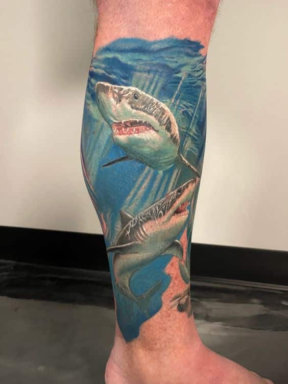 Tatuajes de Tiburones en el Agua