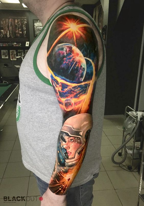 Tatuajes del universo a color