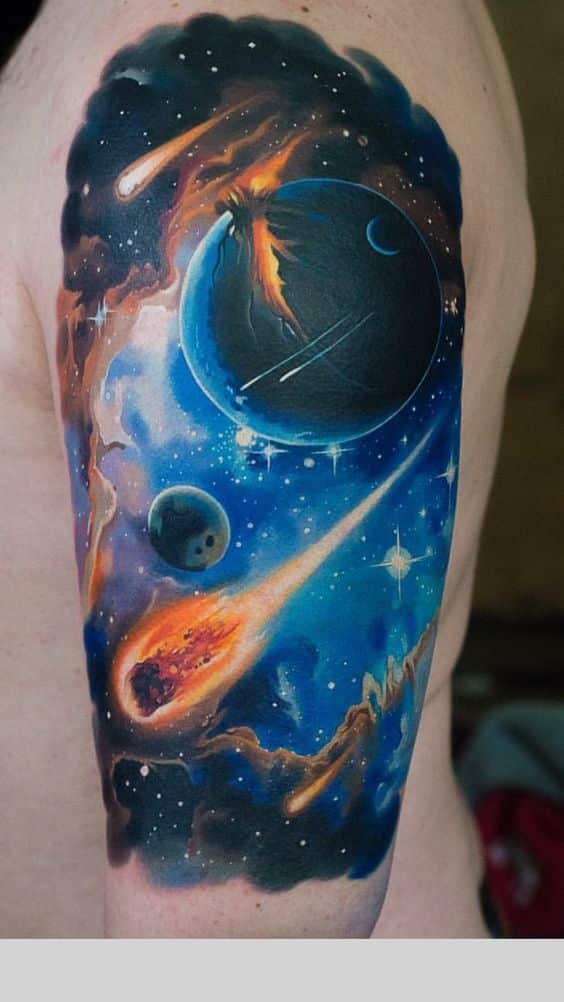 Tatuajes del universo a color