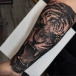 0-ideas-unicas-de-tatuaje-antebrazo-tatuaje-antebrazo-entero-tattoo-rigre-tatuajee-tinta-negra-diseños-para-hombres