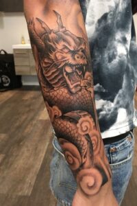 Tatuajes en antebrazo para hombre