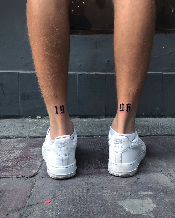 Tatuajes para hombres en el tobillo