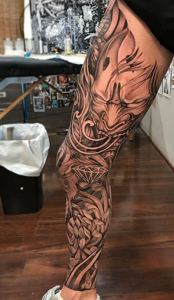 Tatuajes para hombres en la pierna