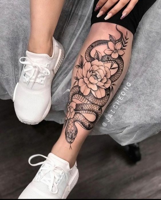 Tatuajes para mujeres en la pierna